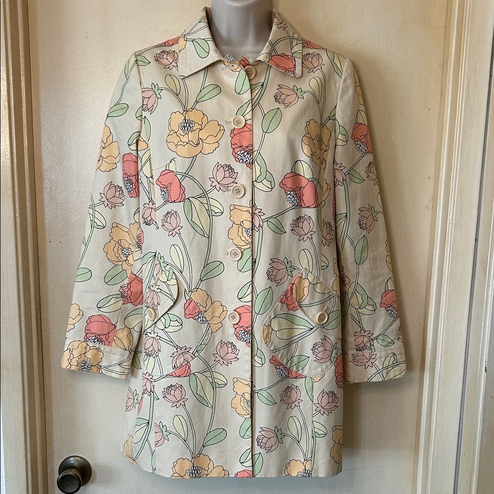LOFT Floral RainCoat in Cream with Pink, Yellow & Green Print size MP